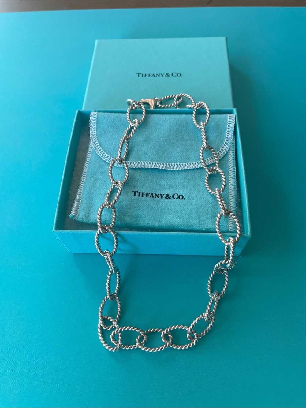 Tiffany & Co. twist oval link necklace 18”